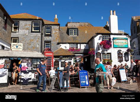 The Sloop Inn St Ives Cornwall England Uk Stock Photo Alamy