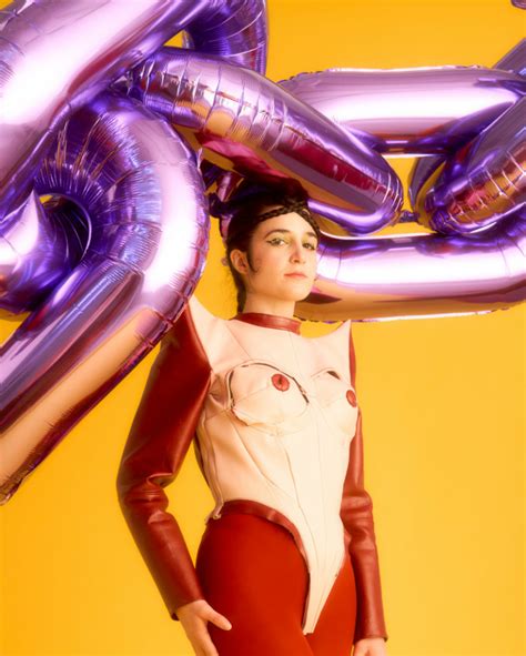 ELASI e il suo mondo XXL — Toh! Magazine