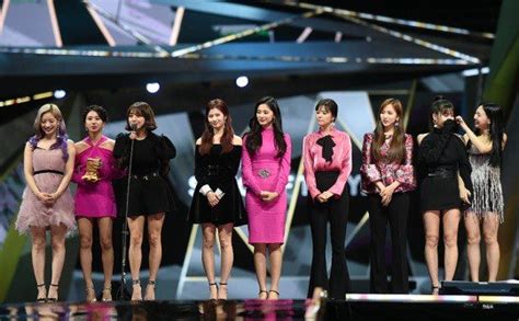 2018mama결산 팬들에 감사방탄소년단x트와이스 의미 더한 눈물의 대상 네이트 연예