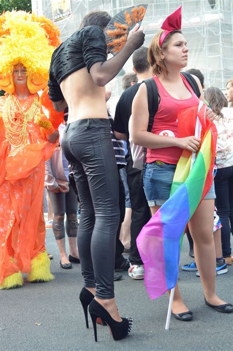 DSC Teilnehmer Der Gay Pride Paris Paris Kontrast Flickr