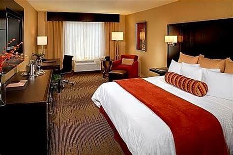Hampton Inn By Hilton Phoenix-Biltmore