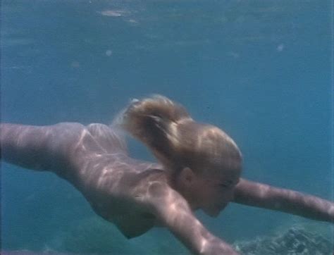 V Ronique Jannot Nude Pics Page