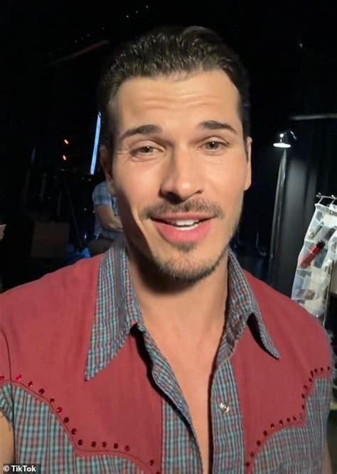 Brooks Nader Sets Pulses Racing In A Busty Cream Bikini As She Soaks Up The Sun During Florida