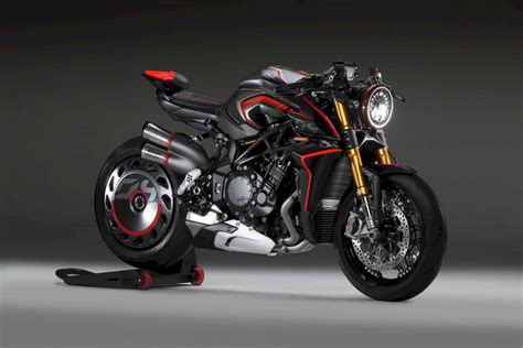 MV Agusta Rush Prezzo E Arrivo Della Hyper Naked Da Oltre CV