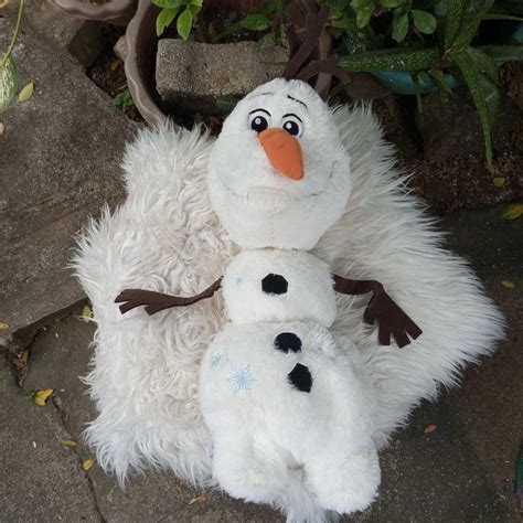 Sega Disney Frozen Olaf Plush Toy Hobbies And Toys Toys And Games On