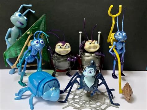 Disney Pixar A Bugs Life Toy Figures 10 Key Ring 3 And 5