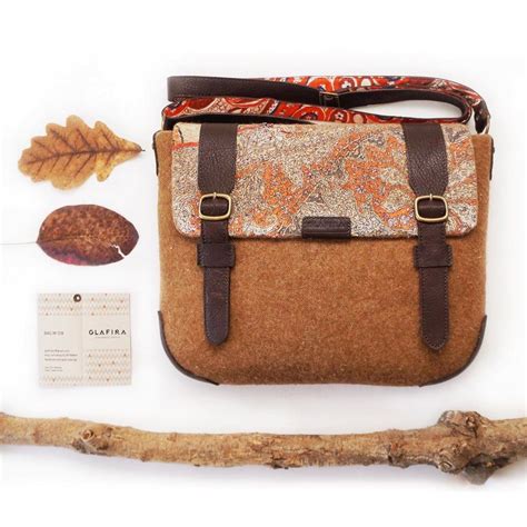 GLAFIRA / дизайнерские сумки из шерсти's photos Felt Purse, Felt Bag ...