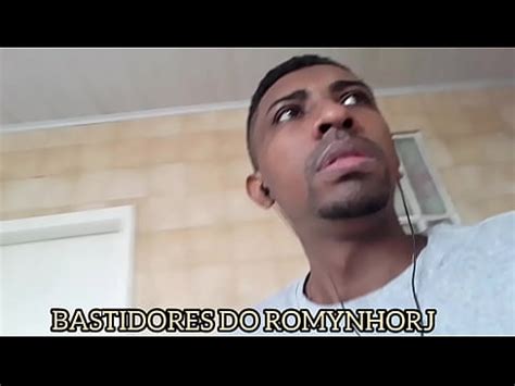 NO RIO DE JANEIRO ATOR PORNÔ MOSTRANDO POUCO DO SEU DIA DIA XVIDEOS