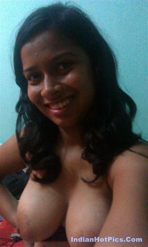 Horny Tamil Village Girl Ki Leaked Nude Selfies