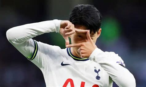 Son Heung Min nói gì sau khi lập hat trick cho Tottenham