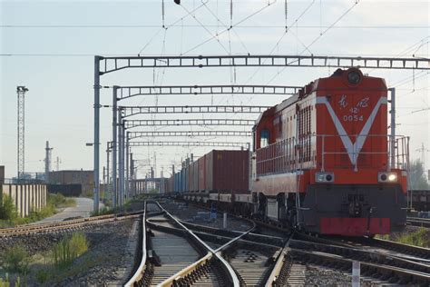 Railway Transport Booming In Xinjiang Chinadaily Cn