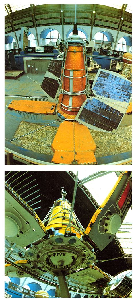 Буклет ВДНХ "Космос" о космосе: picturehistory — LiveJournal