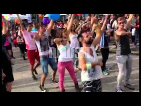 ΦΩΤΟ ΚΑΙ ΒΙΝΤΕΟ ΔΕΙΤΕ ΤΗΝ ΠΑΡΕΛΑΣΗ ΤΩΝ GAY ΣΤΗΝ ΑΘΗΝΑ ΚΛΕΙΣΤΟΙ ΟΛΟΙ ΟΙ ΔΡΟΜΟΙ ΓΥΡΩ ΑΠΟ ΤΟ