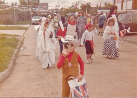 The Queens Silver Jubilee Street Party In 1977 1977 Silver Jubilee