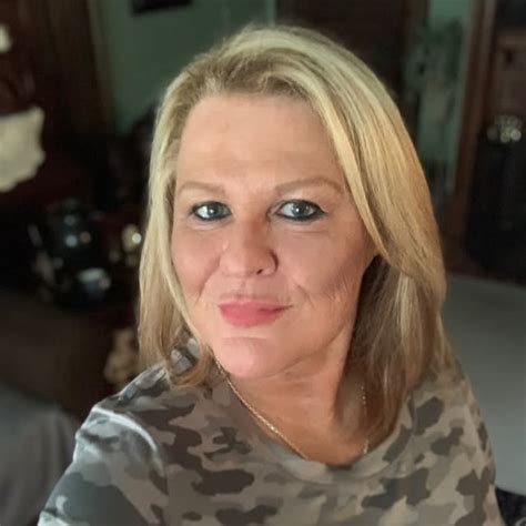 Laura Lauriesue60 On Threads
