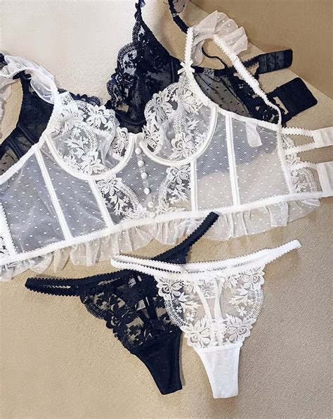 Wholesale Women Camisole Bra Set Sexy Lace Lingerie