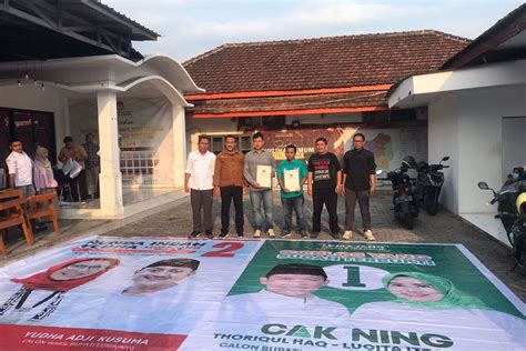 Pilkada Lumajang Kpu Serahkan Ratusan Ribu Apk Dan Bahan Kampanye