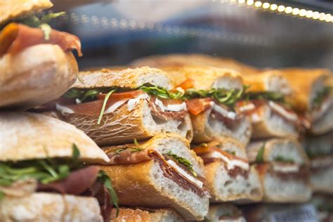 Customers react as Longstreet's Deli Petersburg VA changes its hours 1