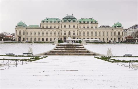 11 magical photos of Vienna's first snow in 2019