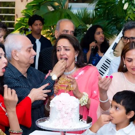 hema malini birthday celebration  rekha ji dharmendra jeetendra