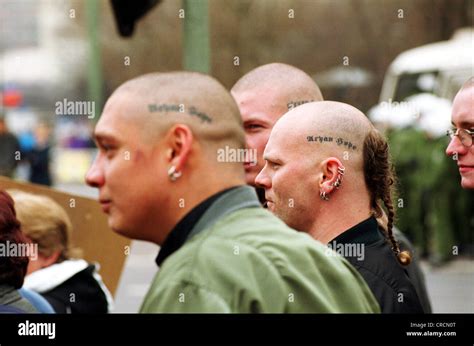 Deutsche skinheads -Fotos und -Bildmaterial in hoher Auflösung – Alamy
