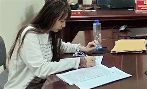 Chân dung hot girl bán 5 người qua biên giới vừa bị bắt