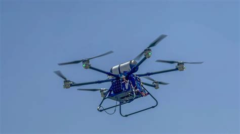 6 Roters Hydrogen Drone Takes Maiden Flight in Chongqing | ichongqing