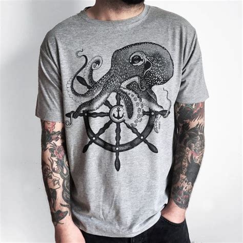 Octopus T Shirt Men S Octopus T Shirt Kraken Tshirt Etsy Mens