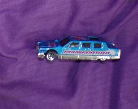 Vintage 1990 Loose Hot Wheels Limozeen Metalflake Blue Vintage Toy Car