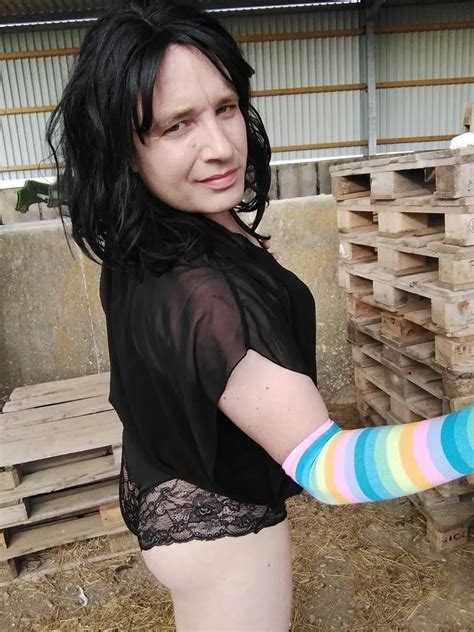 Sissy Summer Days With Melanie Bee Nude Pics XHamster