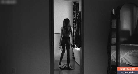 Zendaya Nude Leaks OnlyFans Photo Faponic