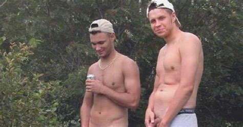 Amantes Del Porno Gay Dos Hombres Orinando