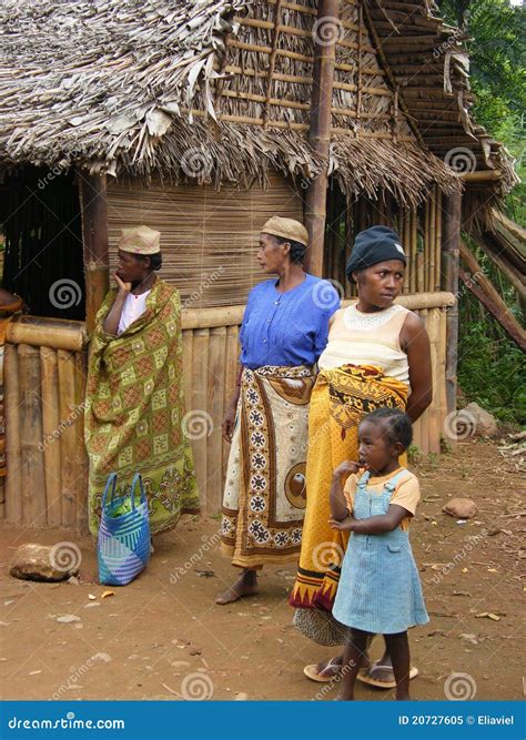 De Inheemse Mensen Van Madagascar Redactionele Afbeelding - Image of