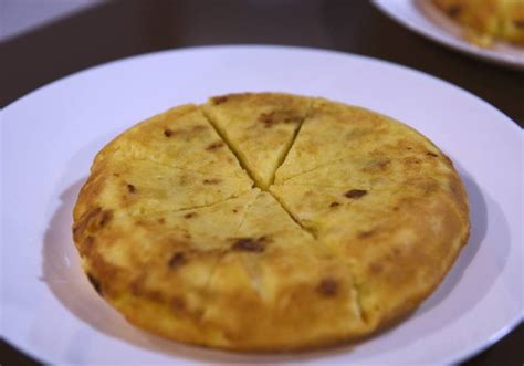 Tortilla de patatas España zanja el debate sobre la tortilla con o