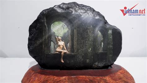 Triển lãm ảnh nude trên đá đầu tiên tại Việt Nam