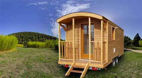 roulotte voyageuse mon reve en bois fabricant roulotte