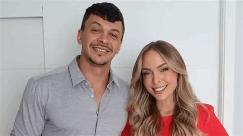 Tata E Cocielo Voltaram - Tarólogo fala sobre volta de Tatá Estaniecki e Júlio Cocielo - CARAS Brasil