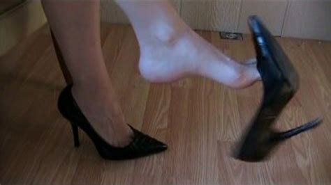 Dangle Tease Part 1 Brunette Fetish And Fantasy Clips4sale