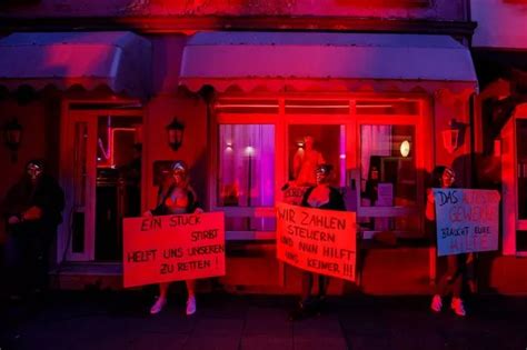 Sex Workers Demand Brothels Open Again As Prostitutes Join Red Light District Protest Daily Star