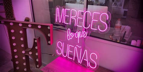 Neon Mereces Lo Que Sue As