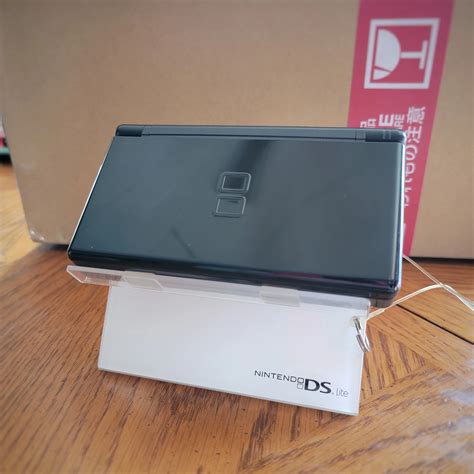 Nintendo Ds Lite Kiosk New Super Mario Bros Kiosk Consolevariations
