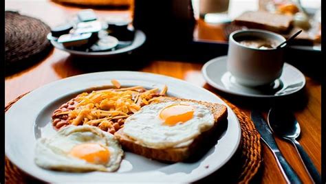 Что приготовить на завтрак: простые, вкусные, быстрые завтраки на ...