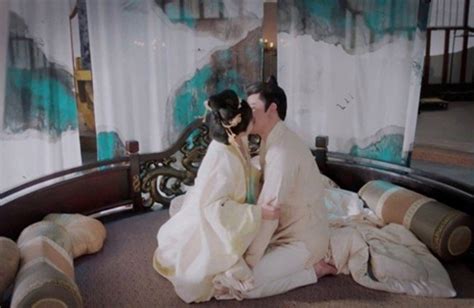 Những phân cảnh hot trong phim Hoa ngữ bị cắt khiến khán giả tiếc hùi hụi