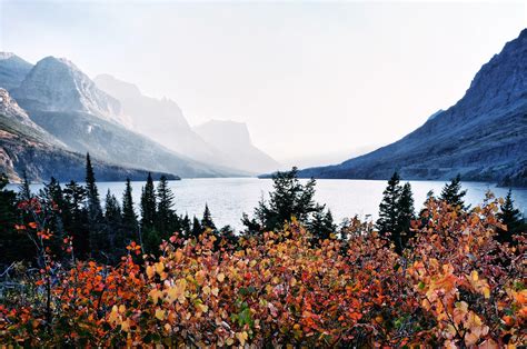 MichaelPocketList: Early fall colors at Saint Mary Lake in Glacier ...