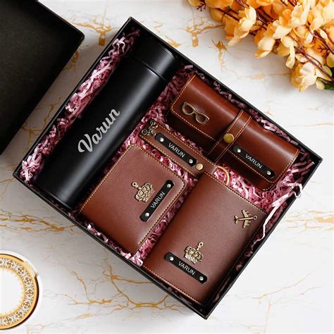 Customized Gifts - Buy Unique Personalized Gifts Online in India by Homafy