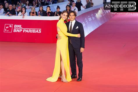 Miriam Leone Sexy Seen Flaunting Her Hot Figure Wearing A Yellow Dress At The Rome Film Festival