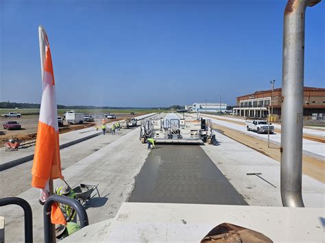 Tuscaloosa National Airport Apron Roller Compacted Concrete Pavement