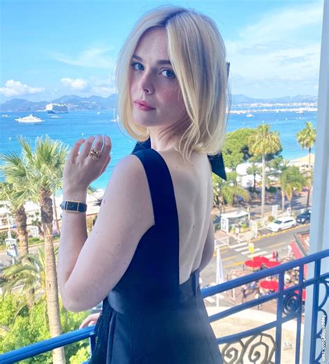 Elle Fanning Ellefanning Nude The Fappening Photo FappeningBook