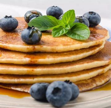 Hot Cake de 4 ingredientes para amantes de los desayunos rápidos y saludables MUI KITCHEN