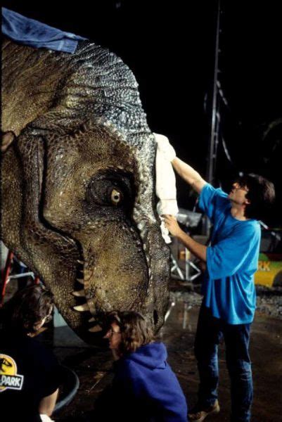 Behind The Scenes For The Making Of The Original “jurassic Park” Films 40 Pics